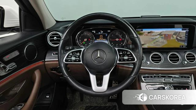 Mercedes-Benz E-Class W213 2018 Белый из Кореи, фото 4