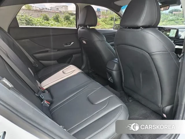 Hyundai The New Avante (CN7) 2024 Белый из Кореи, фото 4