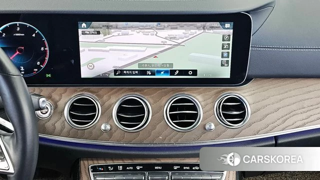 Mercedes-Benz E-Class W213 2022 Белый из Кореи, фото 4