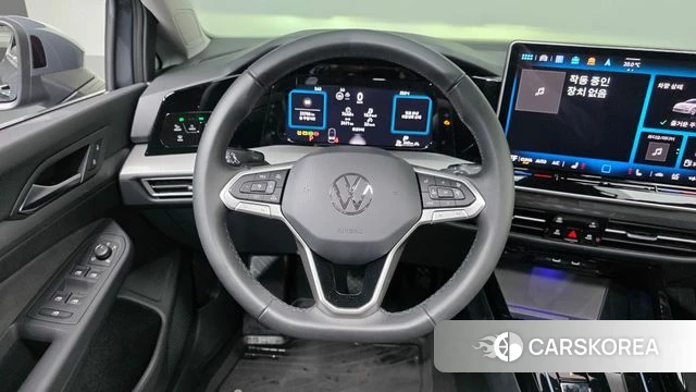 Volkswagen Golf 8th Generation 2025 Серый из Кореи, фото 4