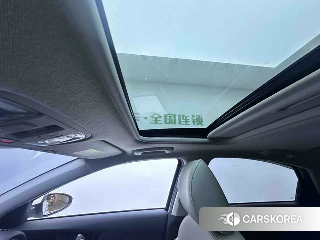 Kia K3 2023 Белый из Китая, фото 4