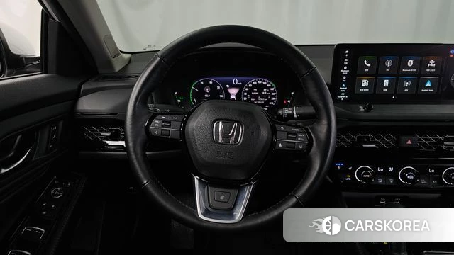 Honda Accord 11th Generation 2024 Белый из Кореи, фото 4