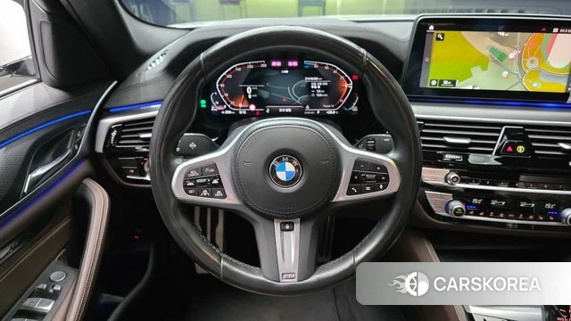 BMW 5 Series (G30) 2022 Белый из Кореи, фото 4