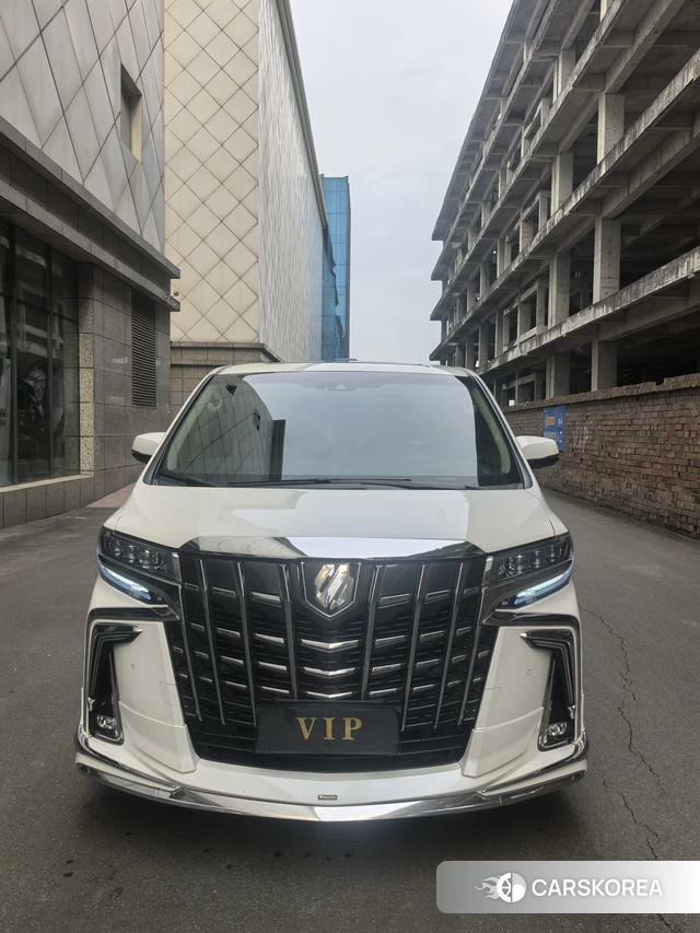 Toyota Alphard 2021 Белый из Китая, фото 4