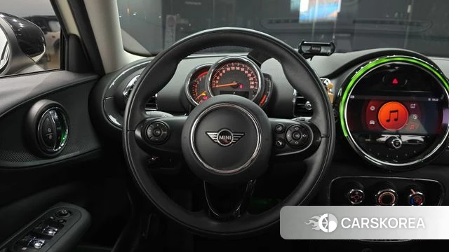 Mini Cooper Clubman 2021 Жемчужный цвет из Кореи, фото 4