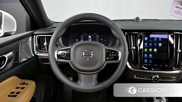 Volvo S60 3rd generation 2024 Белый из Кореи, фото 4
