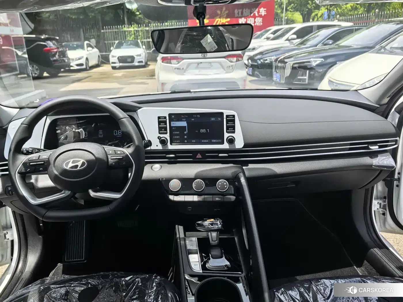 Hyundai Elantra 2026 Белый из Китая, фото 4