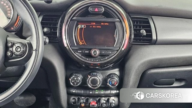 Mini Cooper D 2018 Жемчужный цвет из Кореи, фото 4