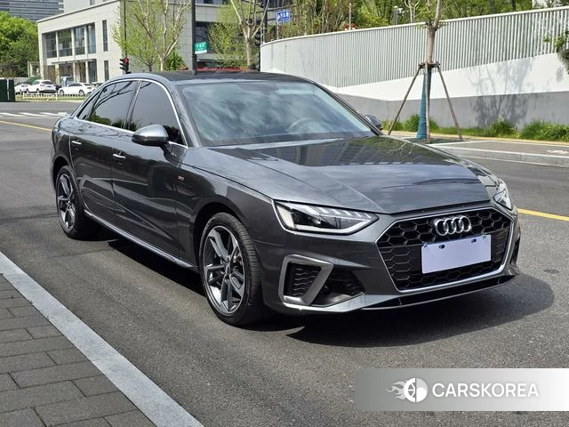 Audi A4L 2021 Темно-серый из Китая, фото 4