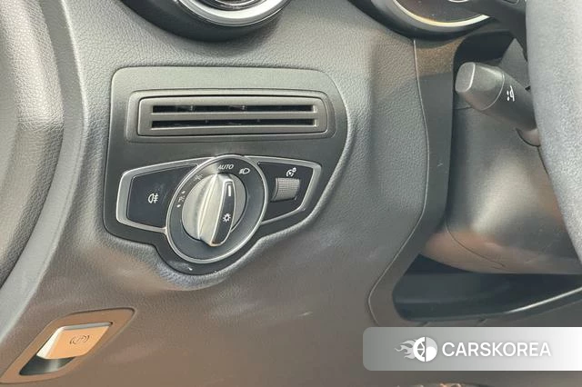 Mercedes-Benz GLC 2021 Белый из Китая, фото 4