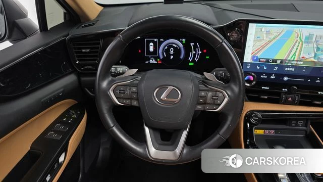 Lexus NX450h + 2nd generation 2023 Серебристо-серый из Кореи, фото 4