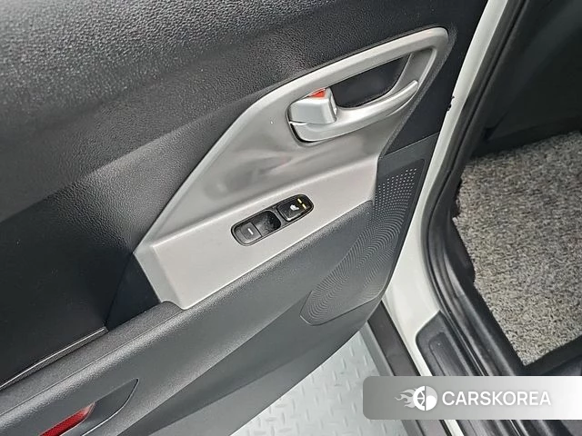 Kia Niro Plus 2022 Белый из Кореи, фото 4