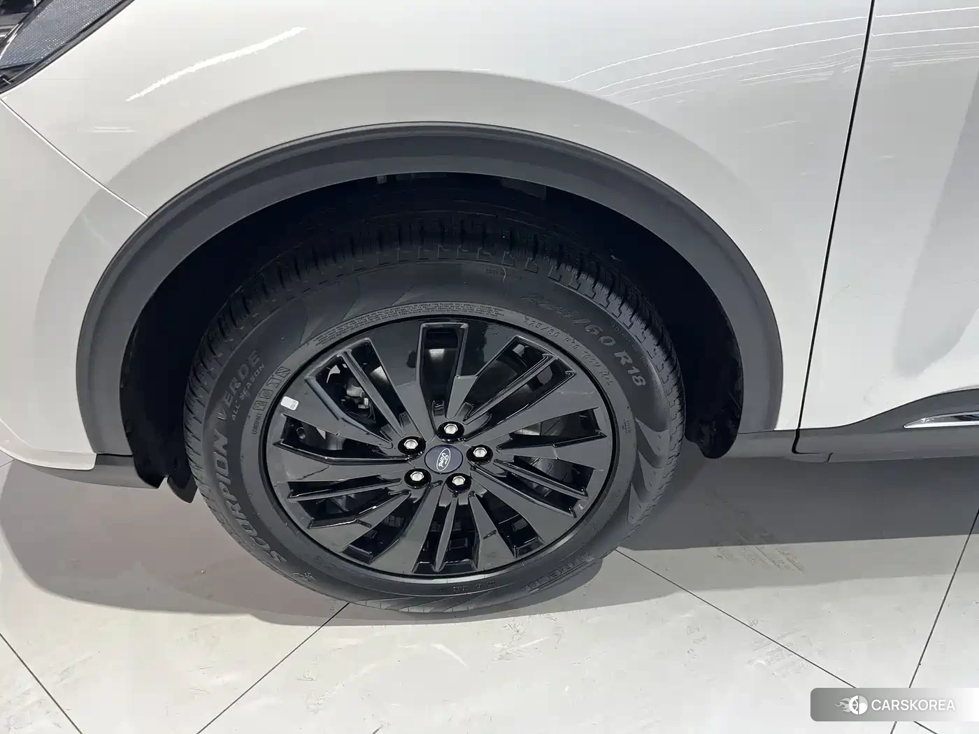 Ford Escape 2026 Белый из Китая, фото 4