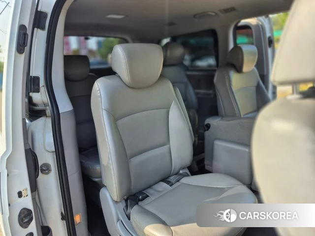 Hyundai The New Grand Starex 2019 Белый из Кореи, фото 4