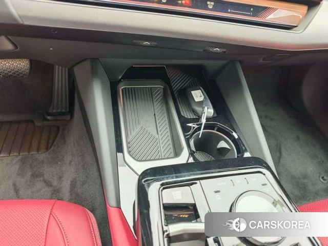 BMW 5 series 2026 Черный из Китая, фото 4