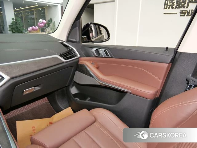 BMW X5 2021 Черный из Китая, фото 4