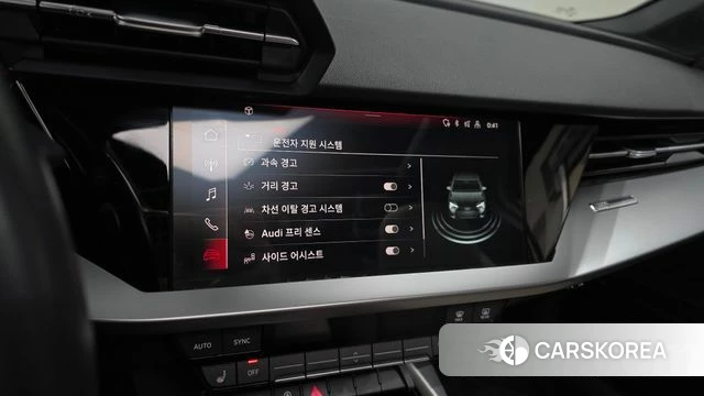 Audi A3 (8Y) 2023 Белый из Кореи, фото 4