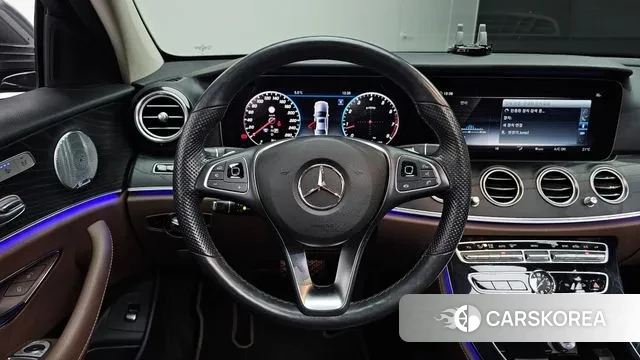 Mercedes-Benz E-Class W213 2018 Серый из Кореи, фото 4