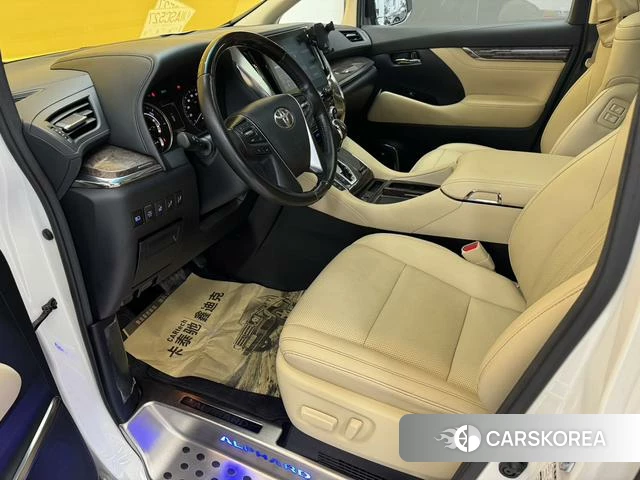 Toyota Alphard 2021 Белый из Китая, фото 4