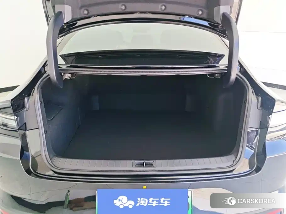 Nissan N6 2026 Черный из Китая, фото 4