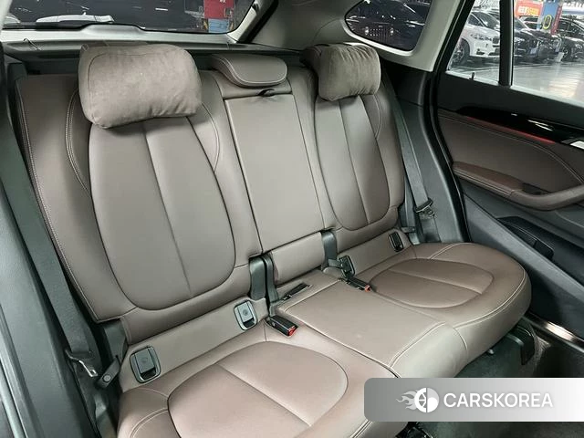BMW X1 2021 Темно-серый из Китая, фото 4