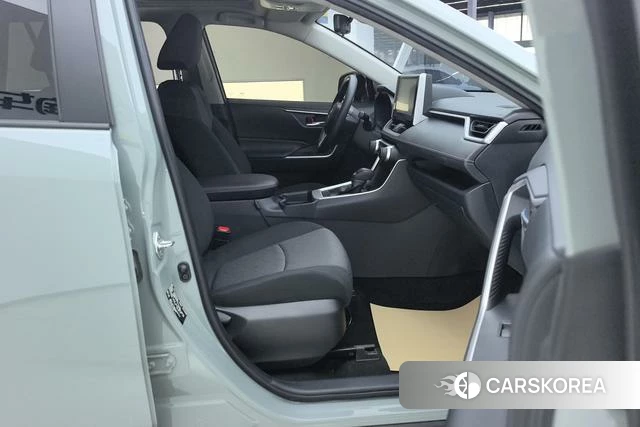 Toyota RAV4 2020 Темно-серый из Китая, фото 4