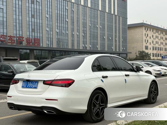 Mercedes-Benz E-Class 2021 Белый из Китая, фото 4
