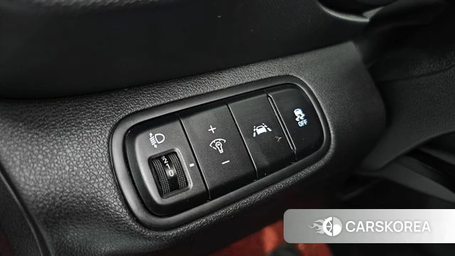 Hyundai Venue 2020 Красный из Кореи, фото 4