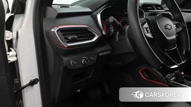 Chevrolet (GM Daewoo) Trailblazer 2021 Белый из Кореи, фото 4