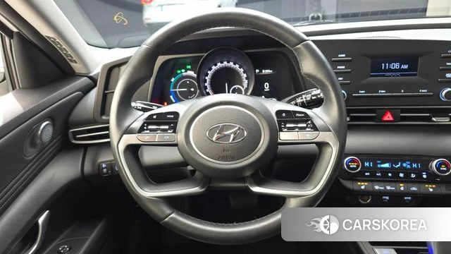 Hyundai The New Avante Hybrid (CN7) 2023 Белый из Кореи, фото 4
