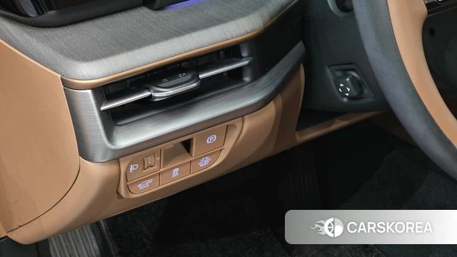 Hyundai Grandeur Hybrid (GN7) 2023 Серебристо-серый из Кореи, фото 4