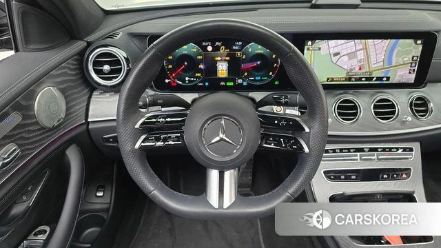 Mercedes-Benz E-Class W213 2023 Белый из Кореи, фото 4