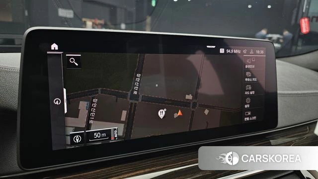 BMW 5 Series (G30) 2022 Белый из Кореи, фото 4