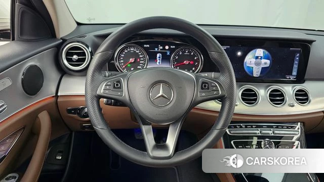 Mercedes-Benz E-Class W213 2018 Белый из Кореи, фото 4