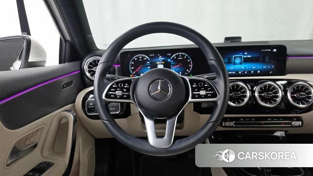 Mercedes-Benz A-Class W177 2022 Белый из Кореи, фото 4