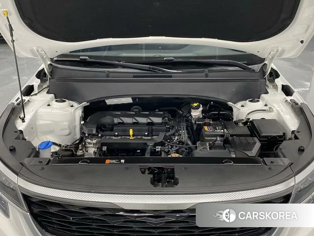 Kia KX3 2021 Белый из Китая, фото 4