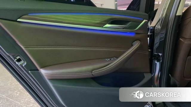BMW 5 Series (G30) 2019 Серый из Кореи, фото 4