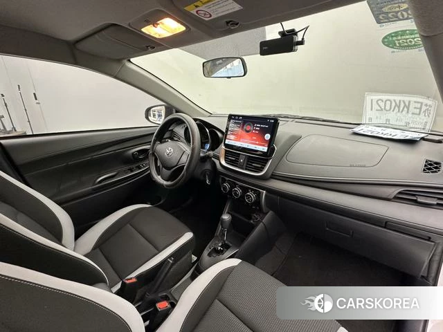 Toyota Yaris L 2020 Белый из Китая, фото 4