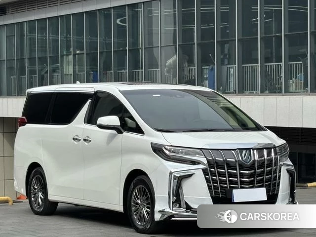 Toyota Alphard 2021 Белый из Китая, фото 4