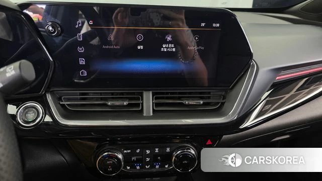 Chevrolet (GM Daewoo) Trax Crossover 2023 Черный из Кореи, фото 4