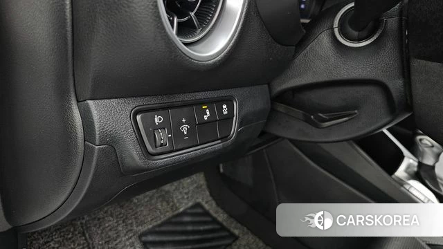 Kia The New K3 2nd generation 2021 Белый из Кореи, фото 4
