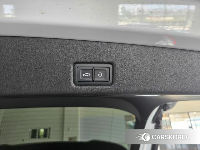 Audi Q5 (80A) 2025 Белый из Кореи, фото 4