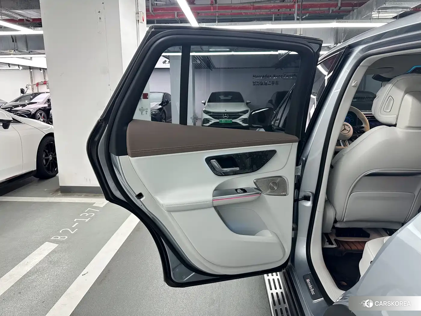 Mercedes-Benz EQE 2026 Silver/gray из Китая, фото 4
