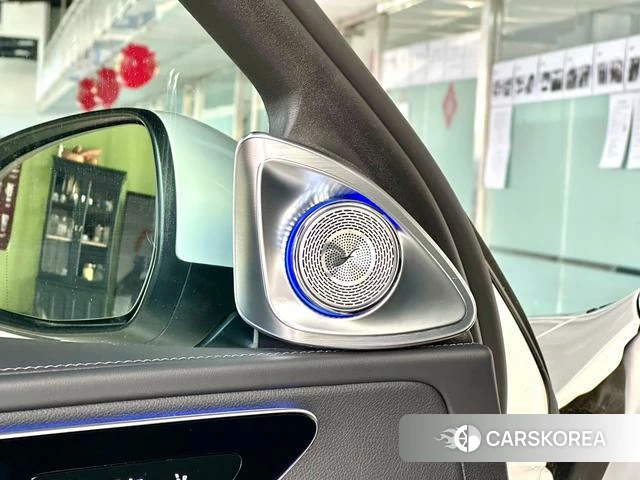 Mercedes-Benz C-class 2024 Белый из Китая, фото 4