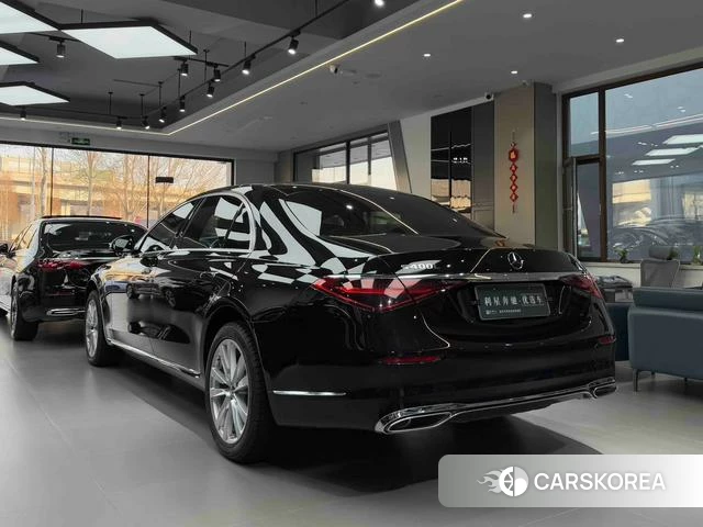 Mercedes-Benz S-Class 2024 Черный из Китая, фото 4