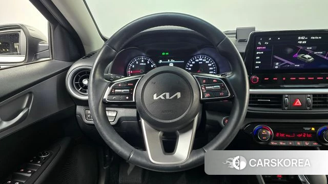 Kia The New K3 2nd generation 2022 Серый из Кореи, фото 4