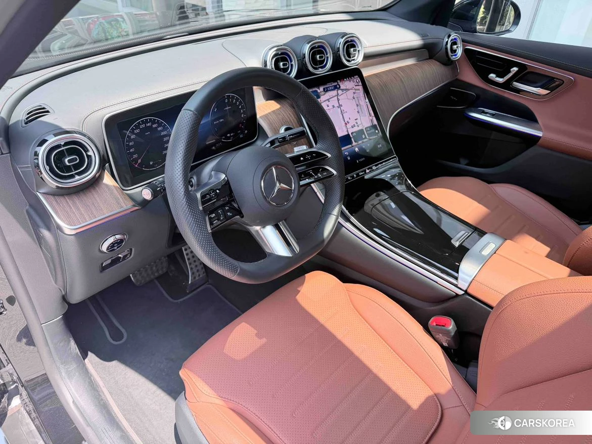Mercedes-Benz GLC 2024 Черный из Китая, фото 4