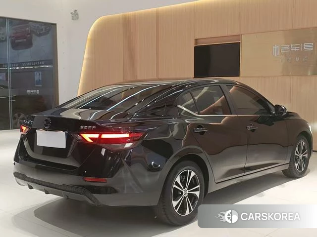 Nissan Sylphy 2022 Черный из Китая, фото 4