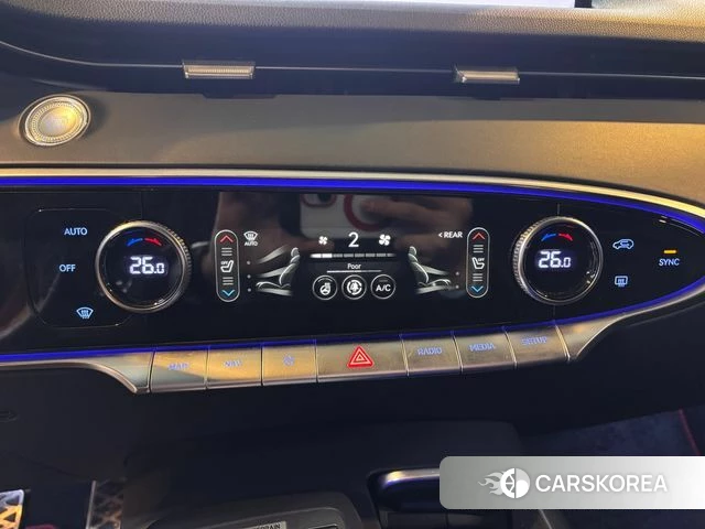 Genesis GV70 2021 Черный из Кореи, фото 4