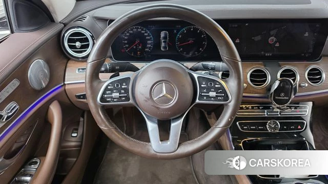 Mercedes-Benz E-Class W213 2018 Белый из Кореи, фото 4